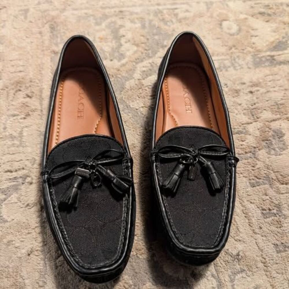 Coach Women's 6.5 Greenwich Signature Loafer Black Jacquard Tassels
